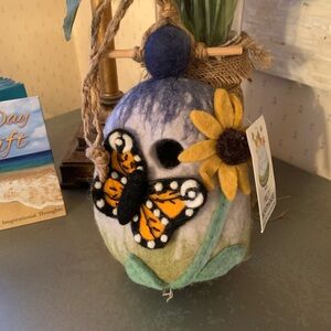 Felt bird house NEW WITH TAGS, HANDMADE, water repellant 100 percent SHEEP WOOL.